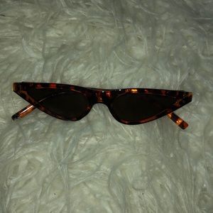 Cat Eye Sunglasses - vintage cat eye/ retro